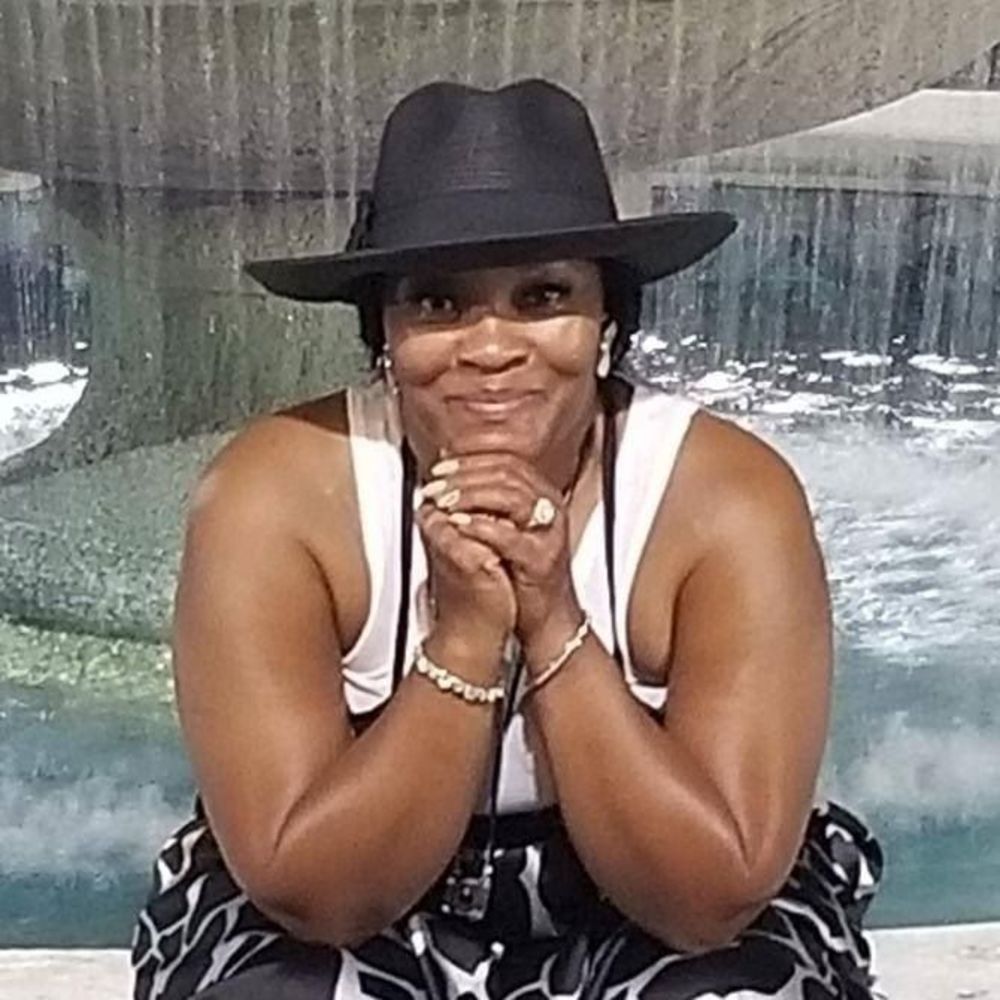 Meet your Posher, Sebrina